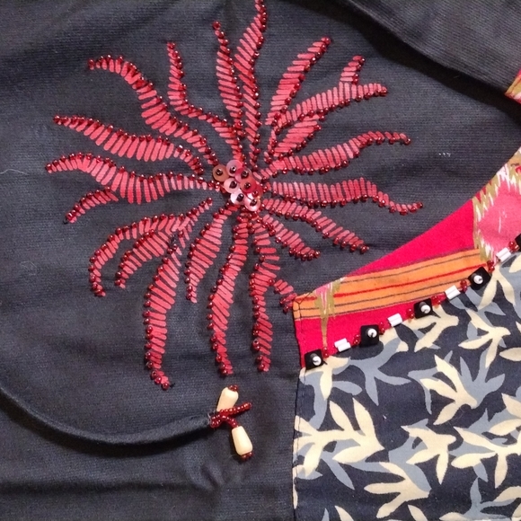 Vanity Collection zip up hoody jacket sz L unique with beads and embellishments - Picture 3 of 12